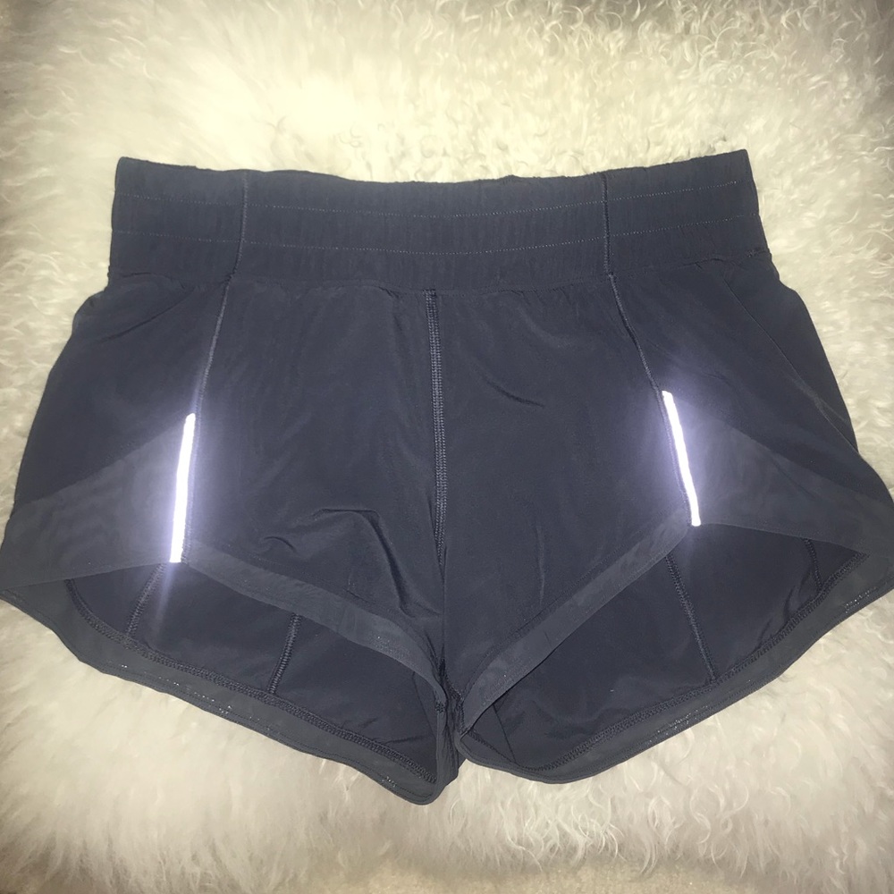 RARE Lululemon “Miles Ahead” Short